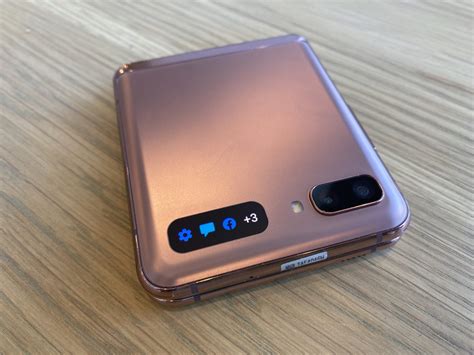 Samsung Galaxy Z Flip 6 5G .